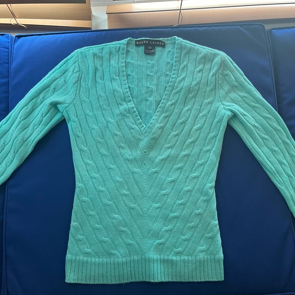Turquoise Black Label Ralph Lauren cable 100% cashmere sweater. SLIM FIT.